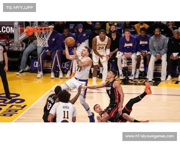 东契奇创历史首个三分11投1中的29分三双纪录